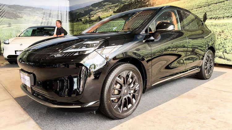 Carros Esportivos e Potentes: Modelos Que Transformam Cada Viagem em Emoção